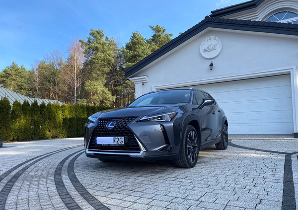 Lexus UX cena 123500 przebieg: 32000, rok produkcji 2021 z Szczekociny małe 781